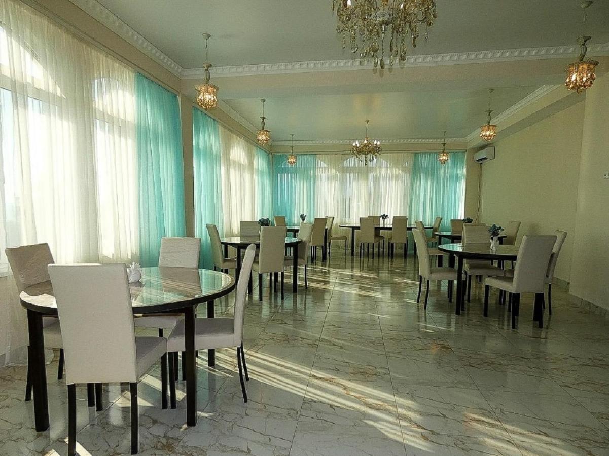 Отель Адунеи Сухум Exteriér fotografie